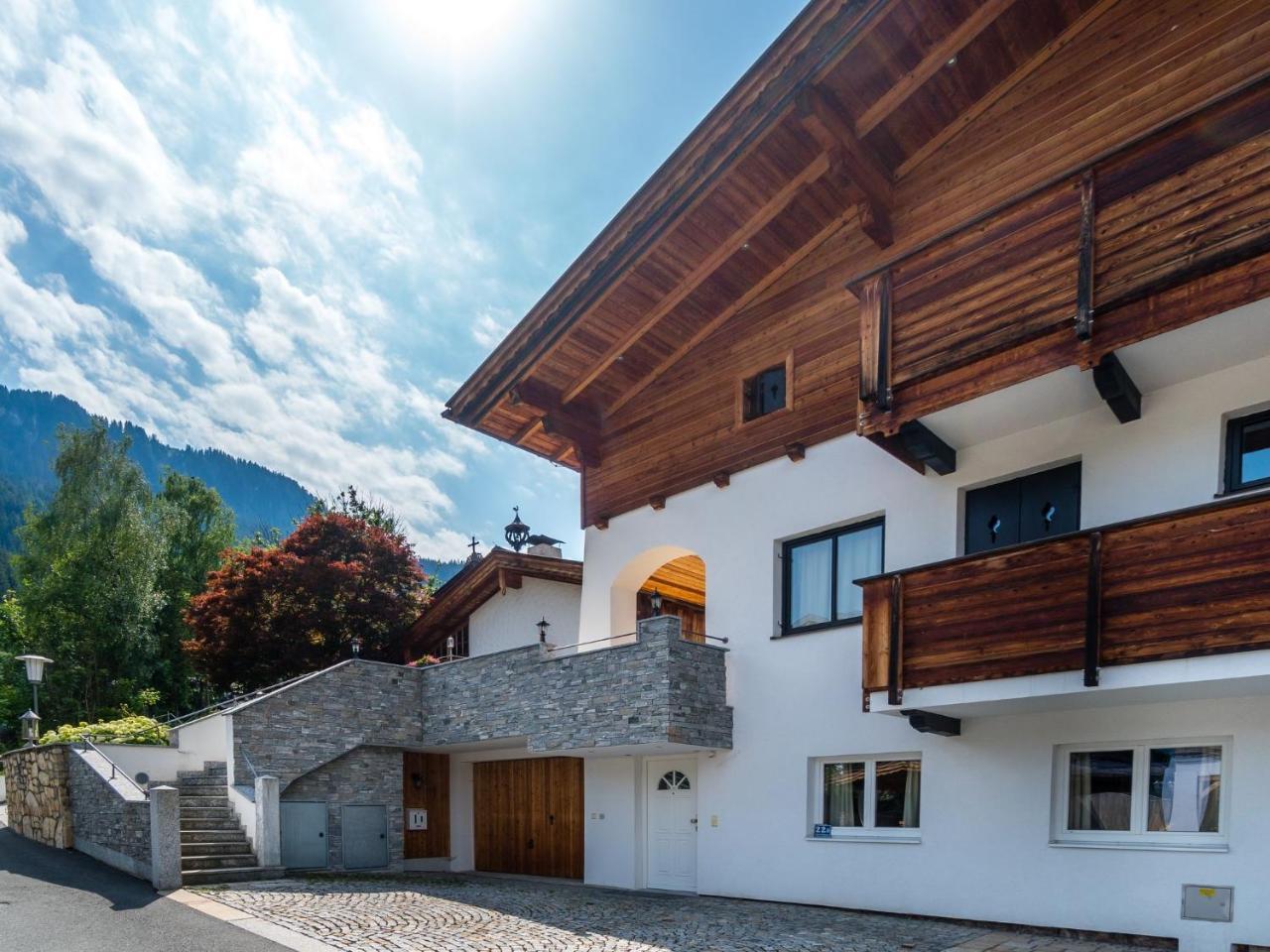 Apartment Near The Hahnenkamm Cable Car Кицбюэль Экстерьер фото